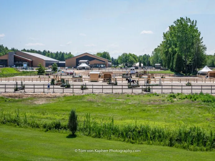annexe-ou-manege-chasseur-scaled