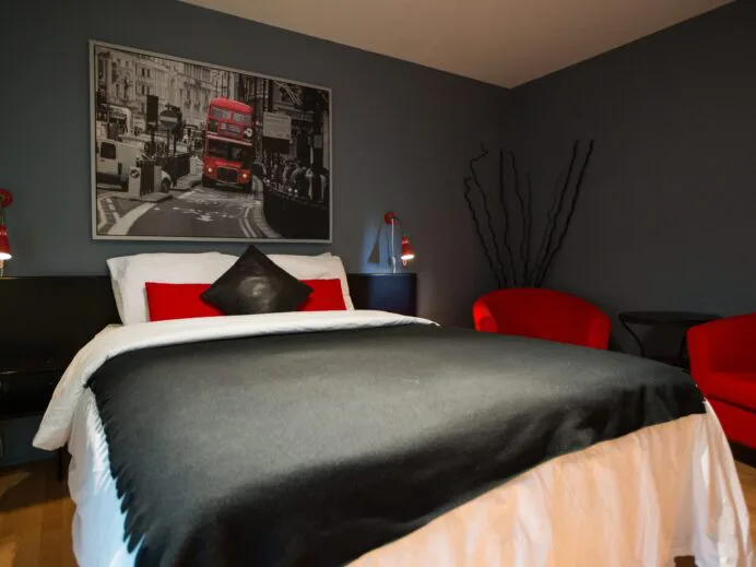 motel-hebert-6058-scaled