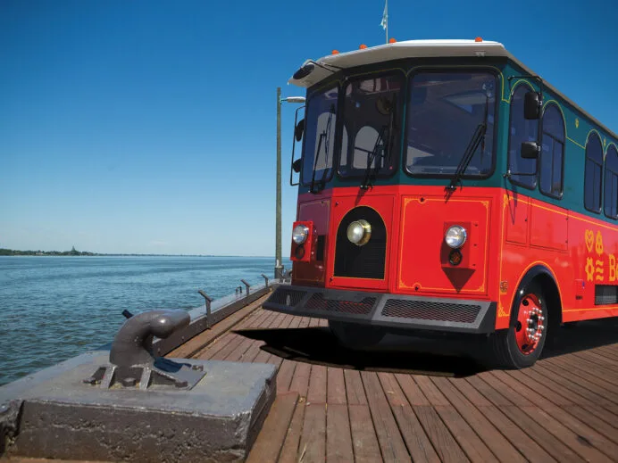 trolley_low1