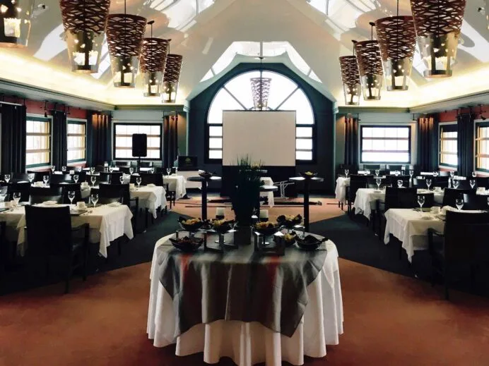 salle-manger-groupe