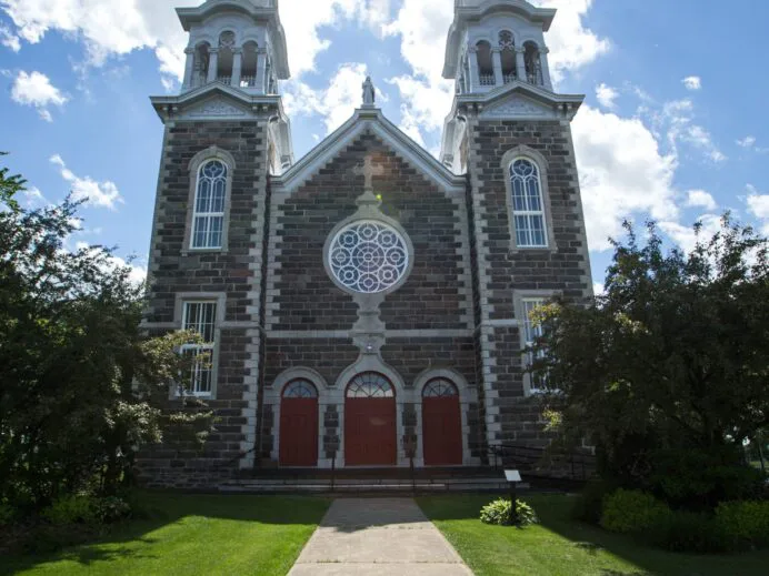 eglise-sainte-gertrude-scaled