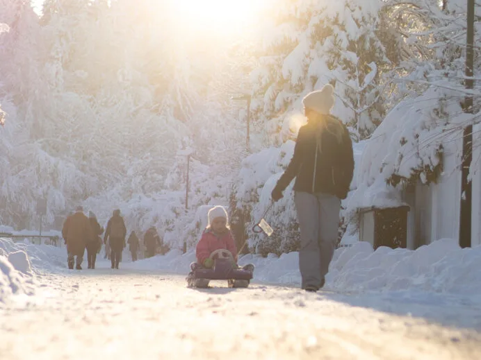 Les meilleures activités pour jouer dehors cet hiver